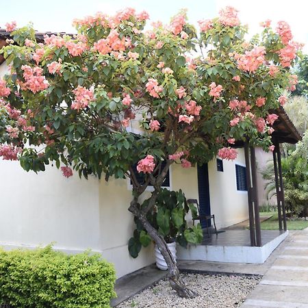Rosa Spa E Pousada Aparecida de Goiania Zewnętrze zdjęcie